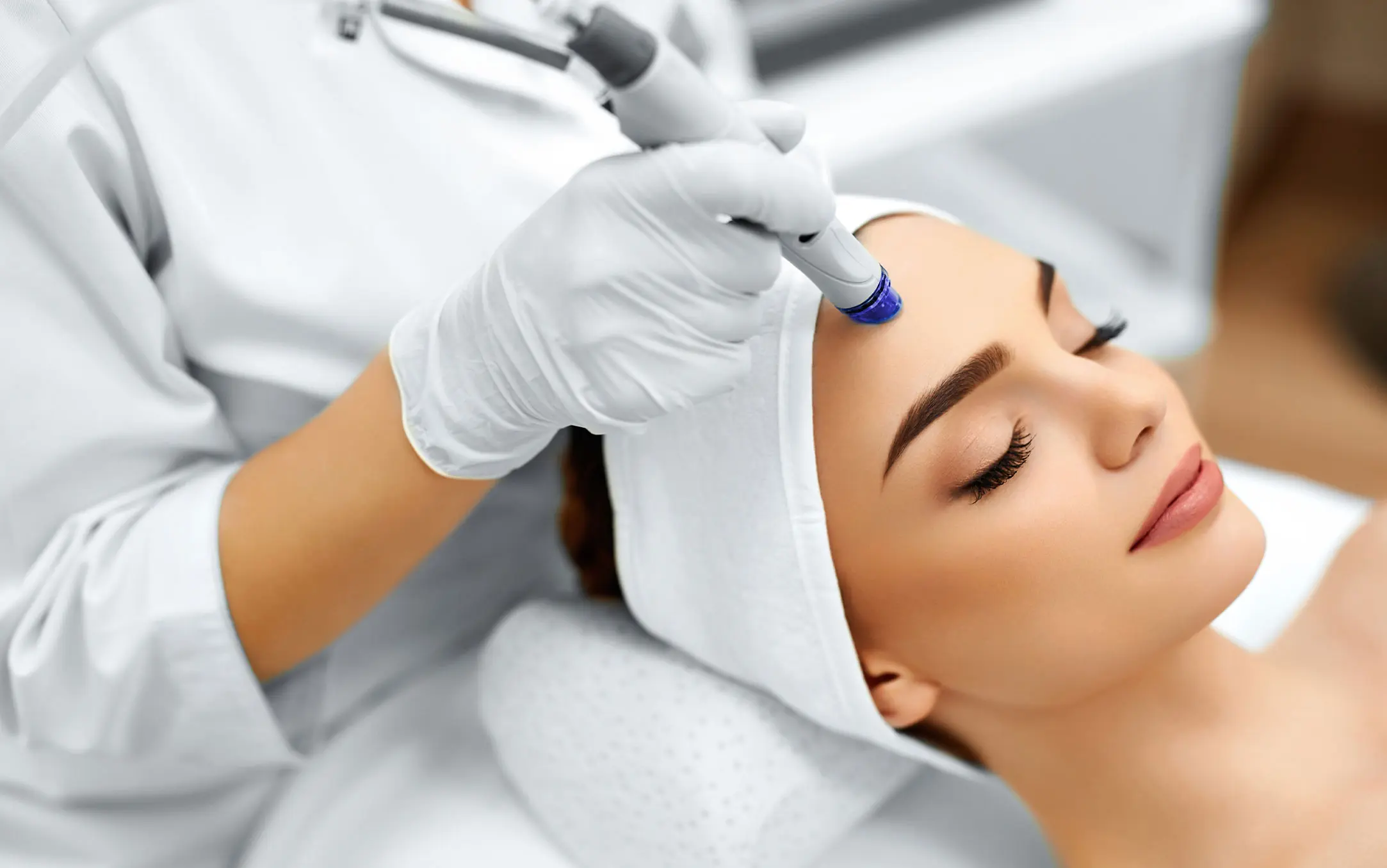 What Is Collagen Lift Therapy and How Can It Help Ageing, Loose Skin Runcorn?